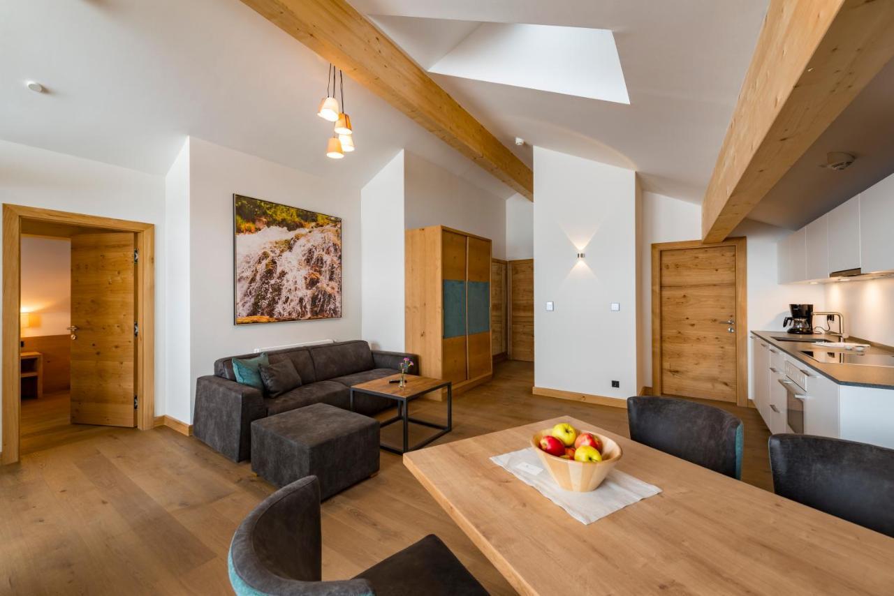 Tiroler Weinstube Aparthotel Ζέεφελντ Εξωτερικό φωτογραφία
