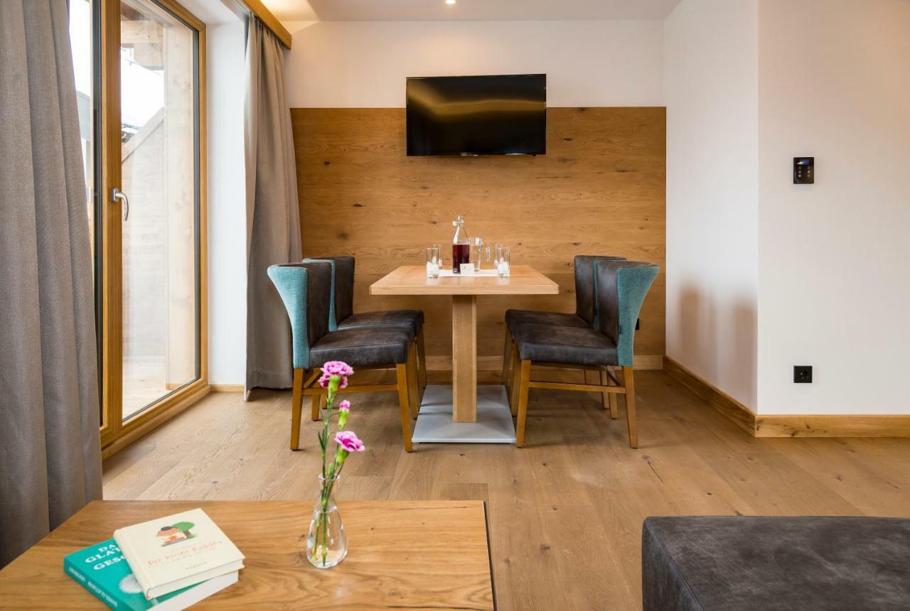 Tiroler Weinstube Aparthotel Ζέεφελντ Εξωτερικό φωτογραφία