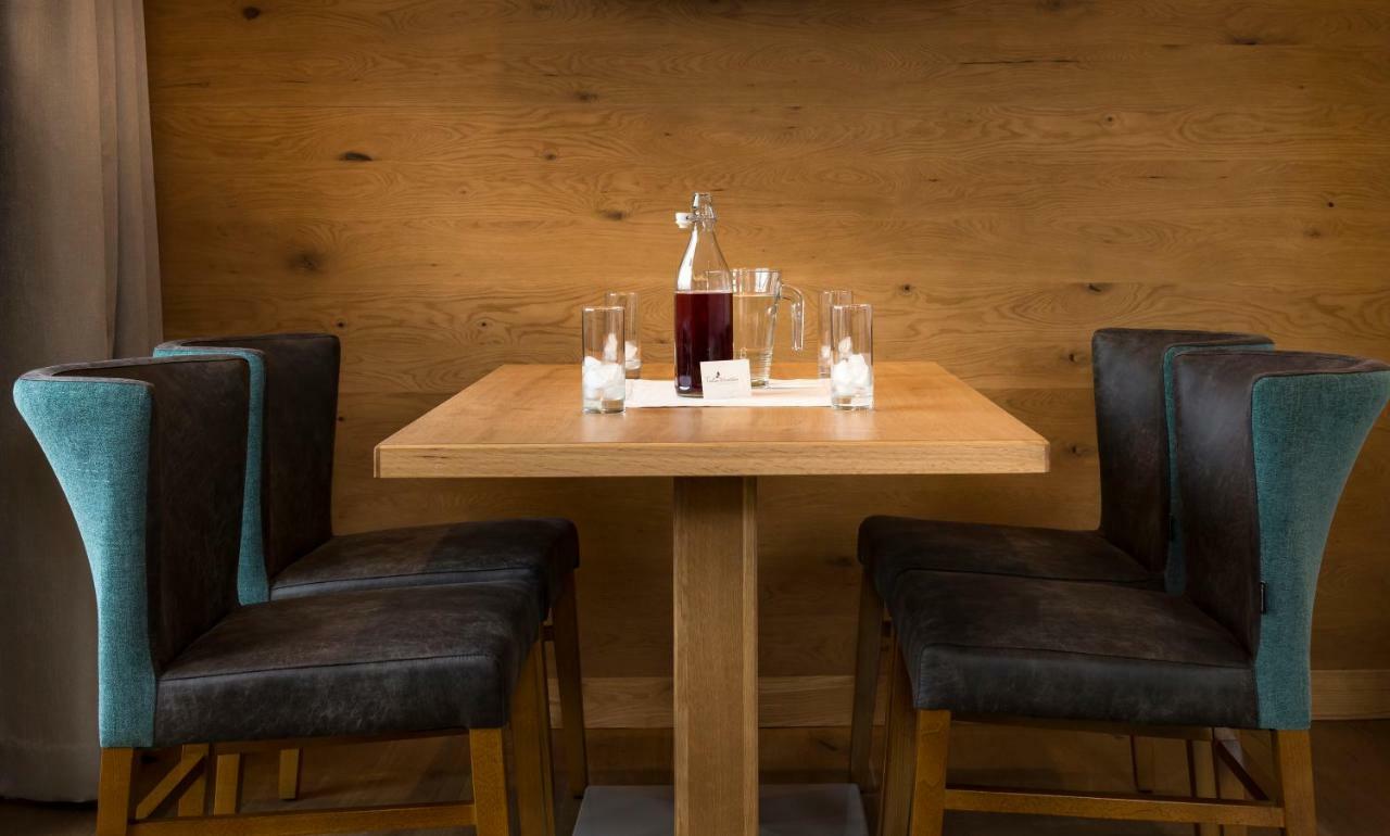 Tiroler Weinstube Aparthotel Ζέεφελντ Εξωτερικό φωτογραφία