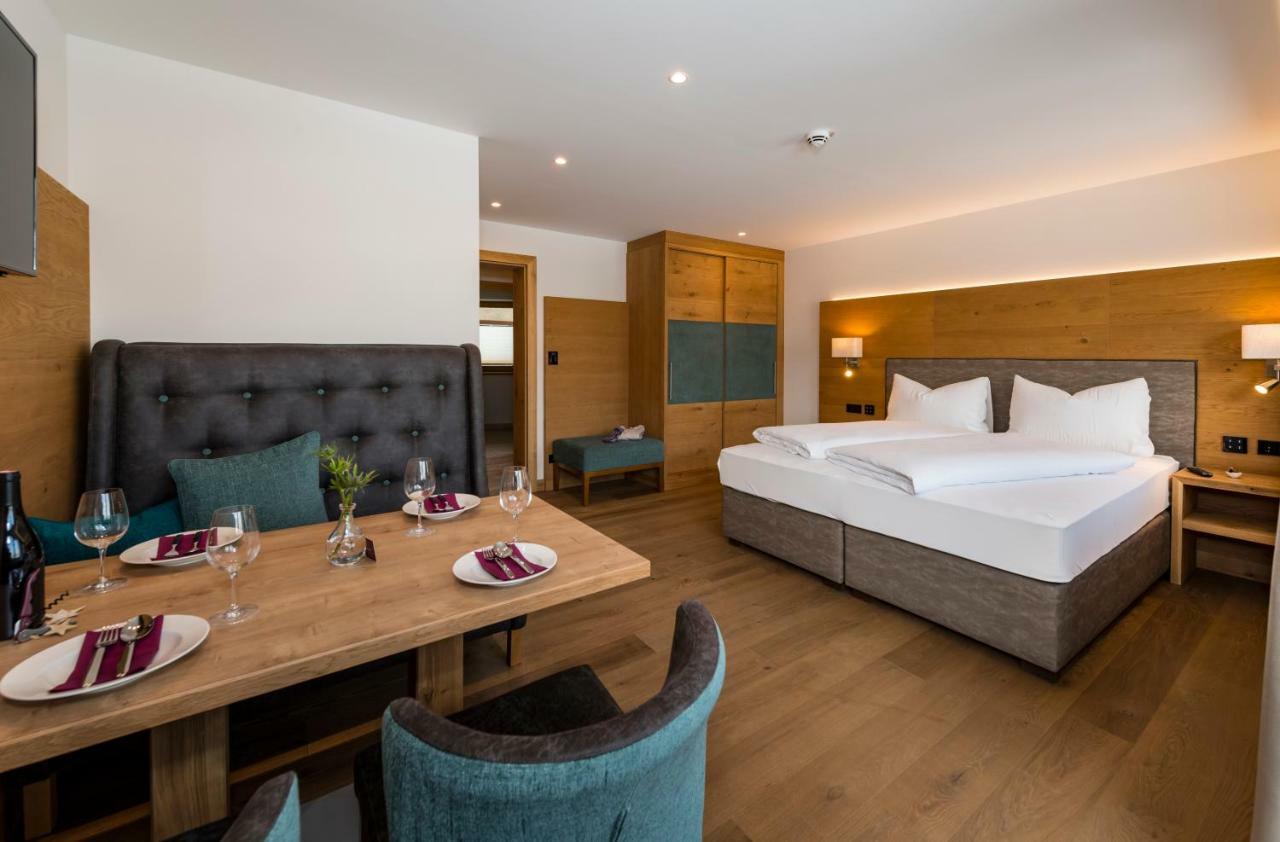Tiroler Weinstube Aparthotel Ζέεφελντ Εξωτερικό φωτογραφία