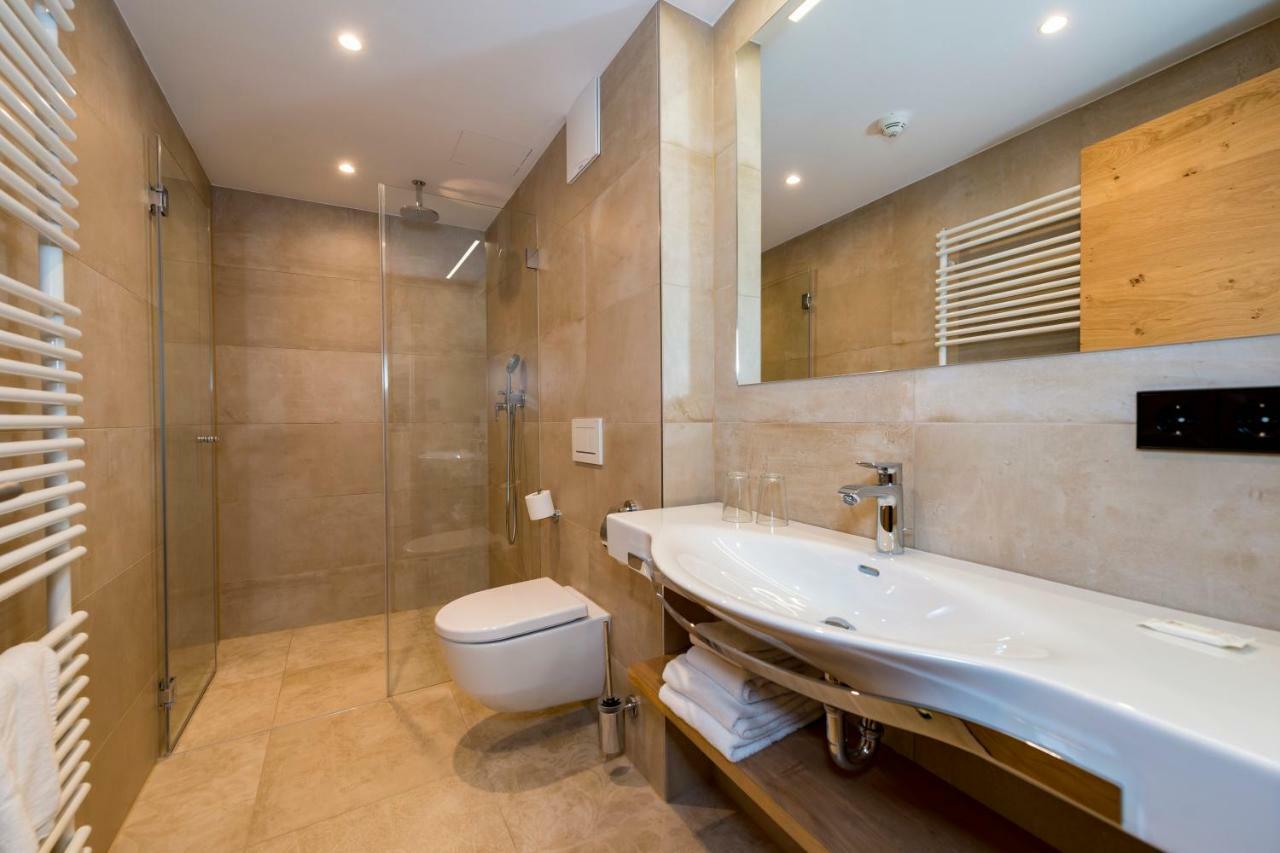 Tiroler Weinstube Aparthotel Ζέεφελντ Εξωτερικό φωτογραφία